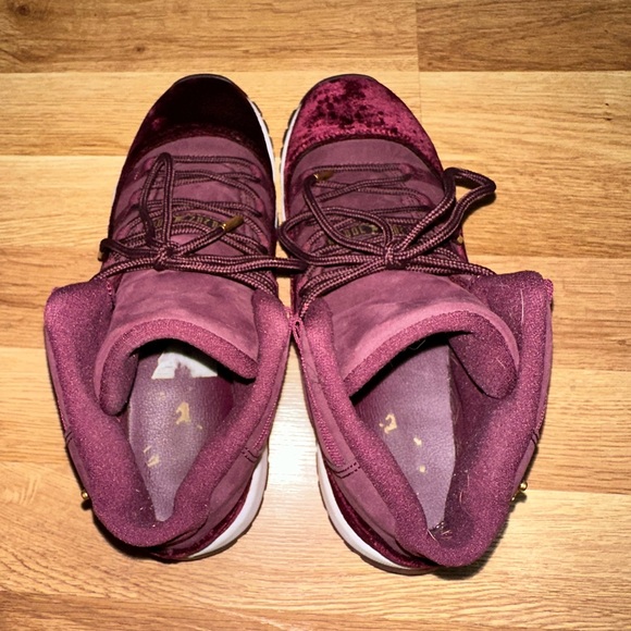 Jordan 11s Retro Heiress Night Maroon - Picture 4 of 8